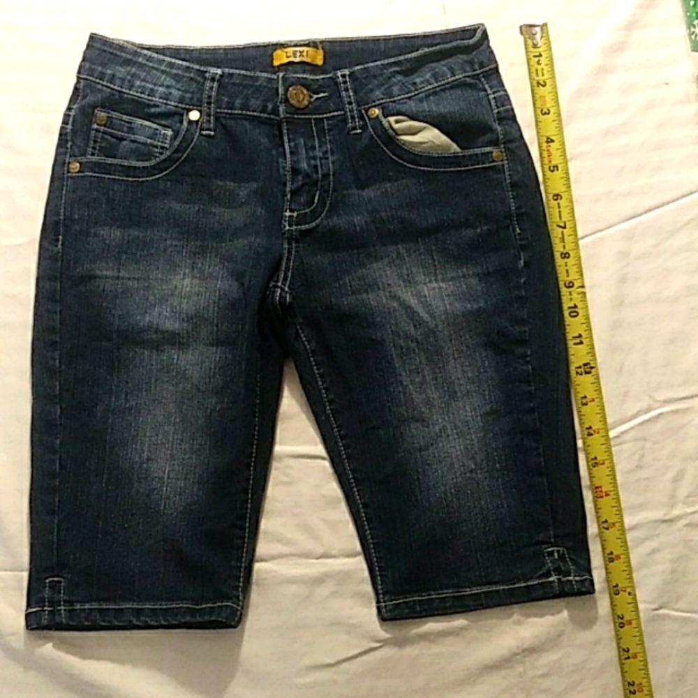 Lexi Juniors Size 5/6 Blue Jean Shorts
